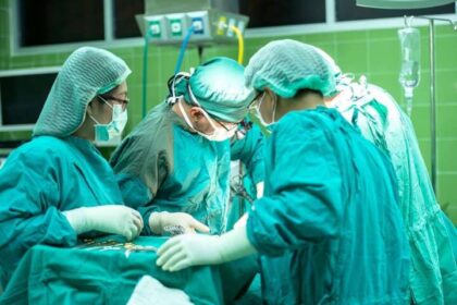 Ragazza cardiopatica salvata da una “clessidra” per il cuore, prima volta in Italia